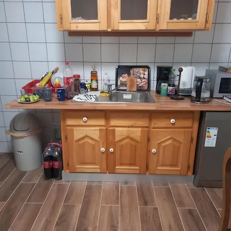 Lägenhet 9315850 *